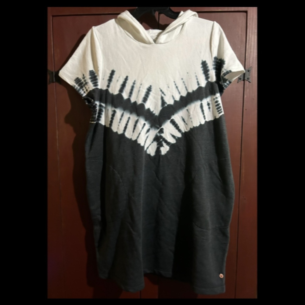 Livi Lane Bryant Hooded Sweatshirt Dress Tie Dye Blue/White Size 18/20 - NWT